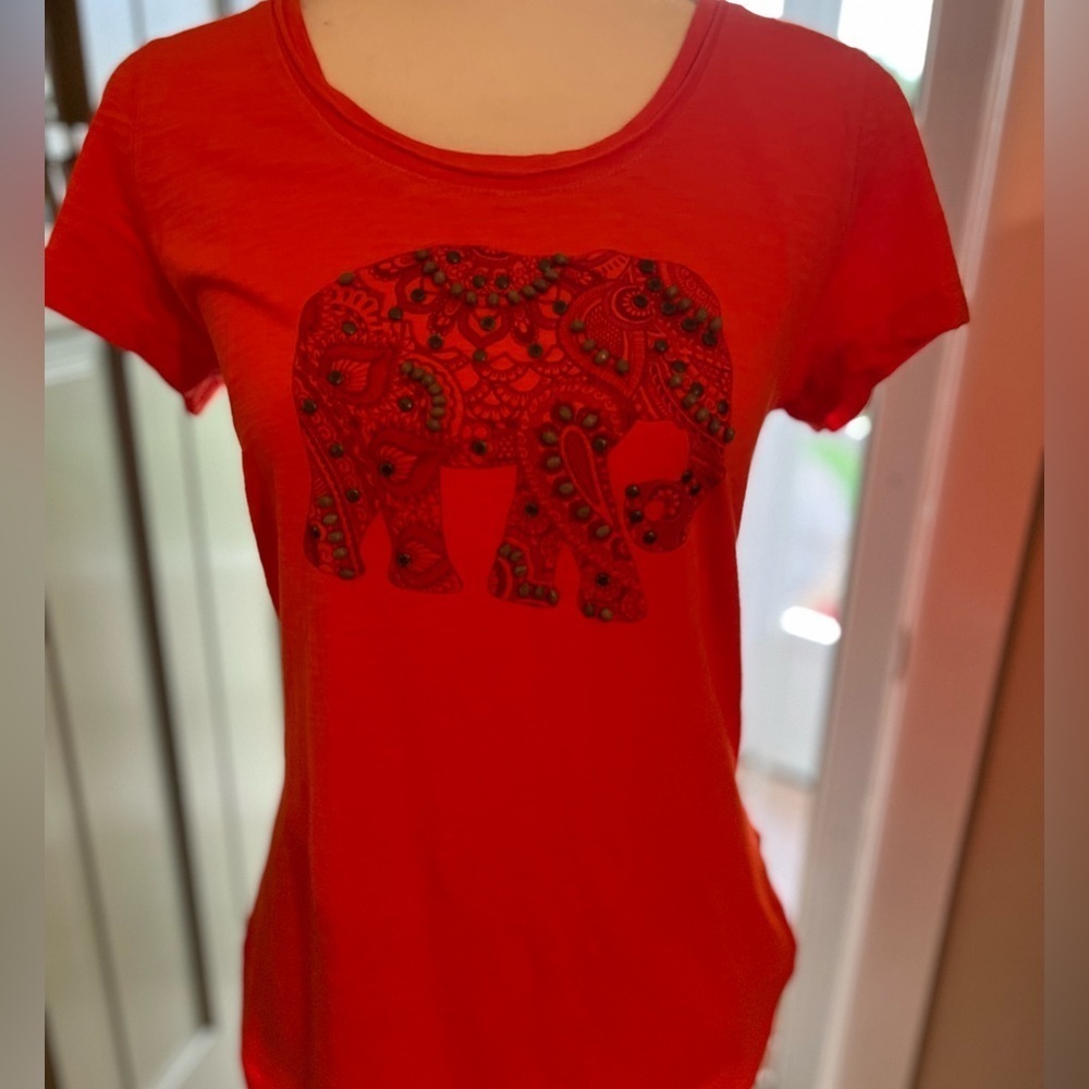Top/ Shirt Elephant Pattern with Beads NEW